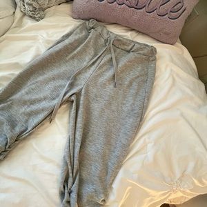 Rockstar gray ruffle/stacked tight joggers